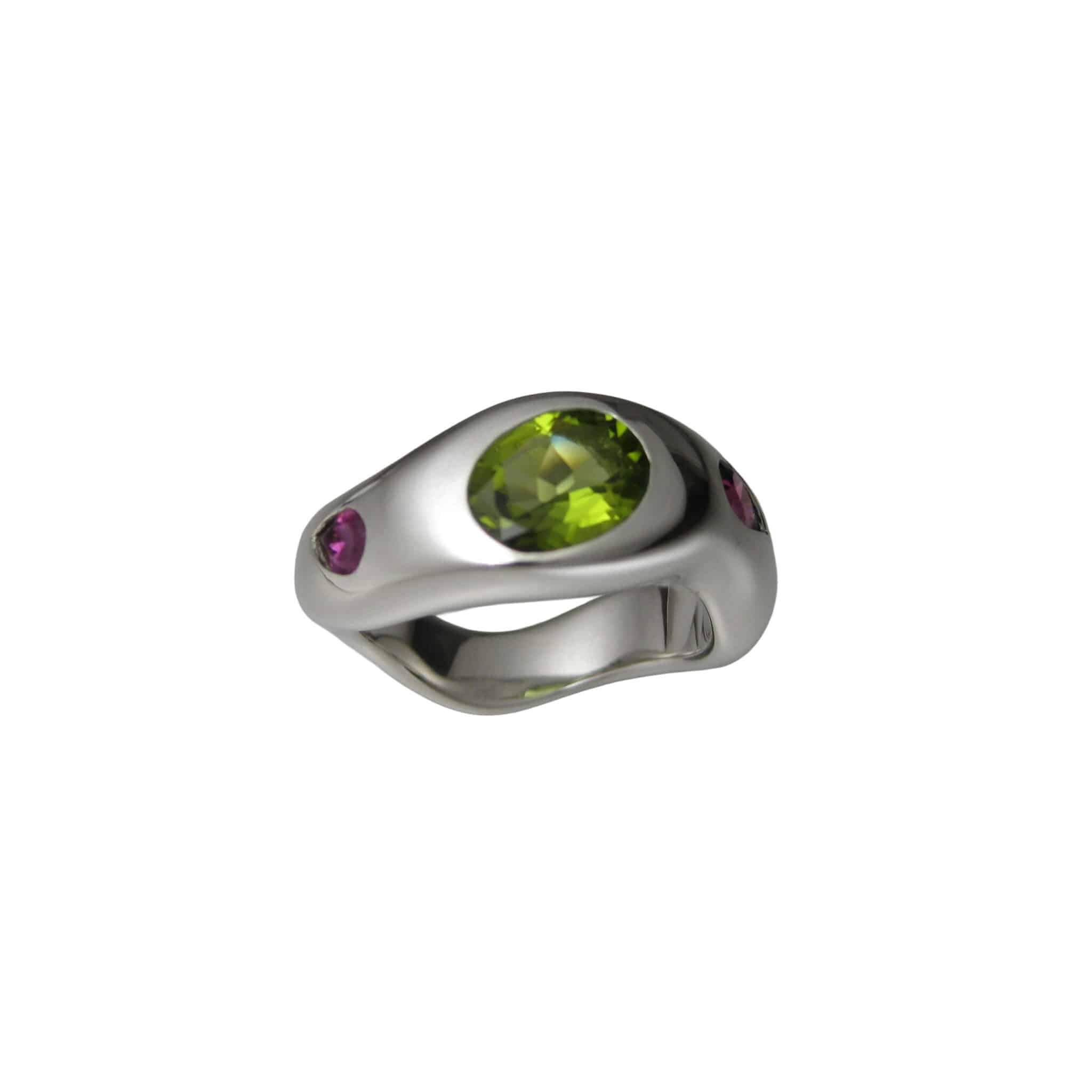peridot wave ring